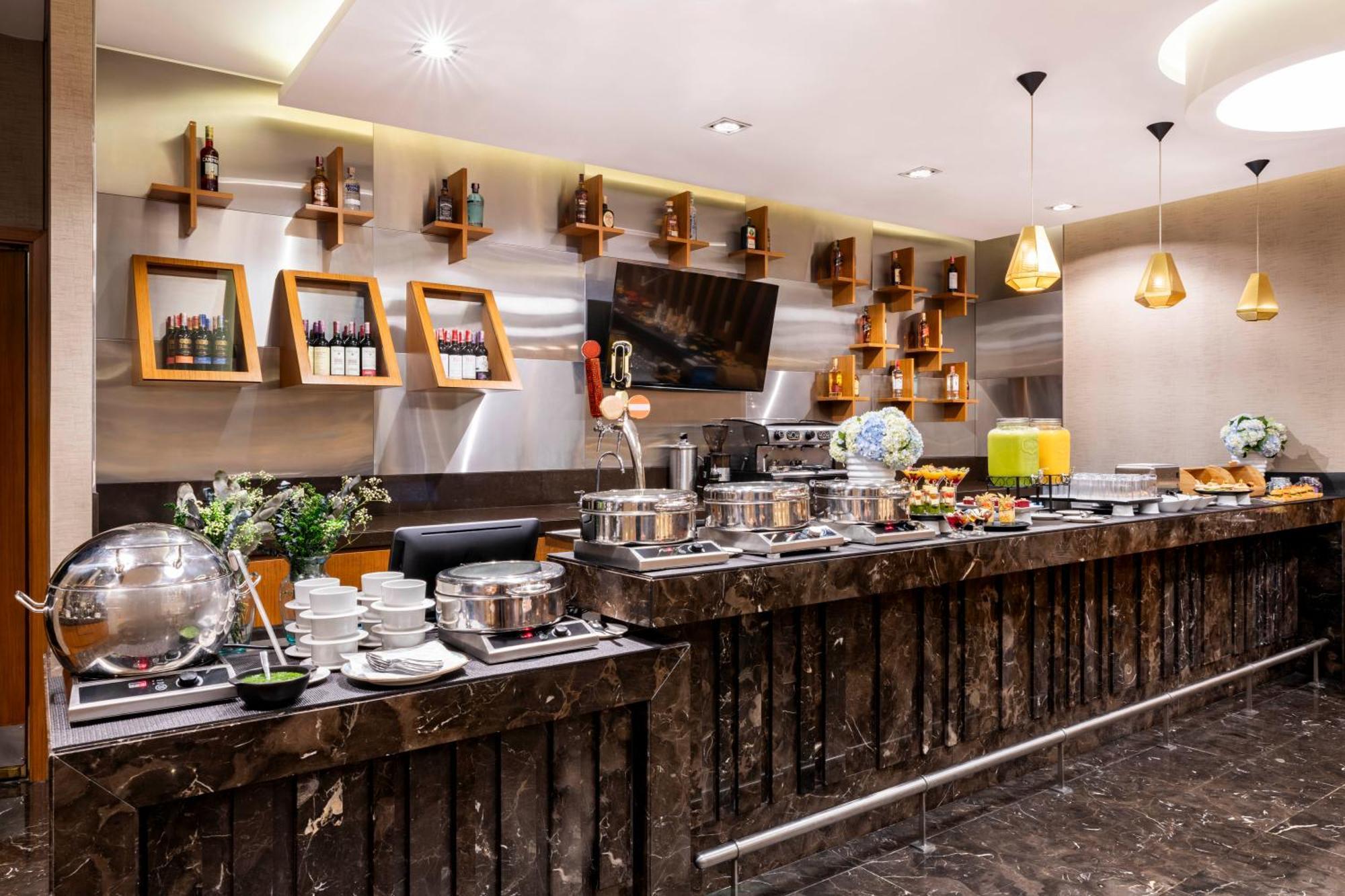 Courtyard By Marriott Bogota Airport Hotel Exterior foto