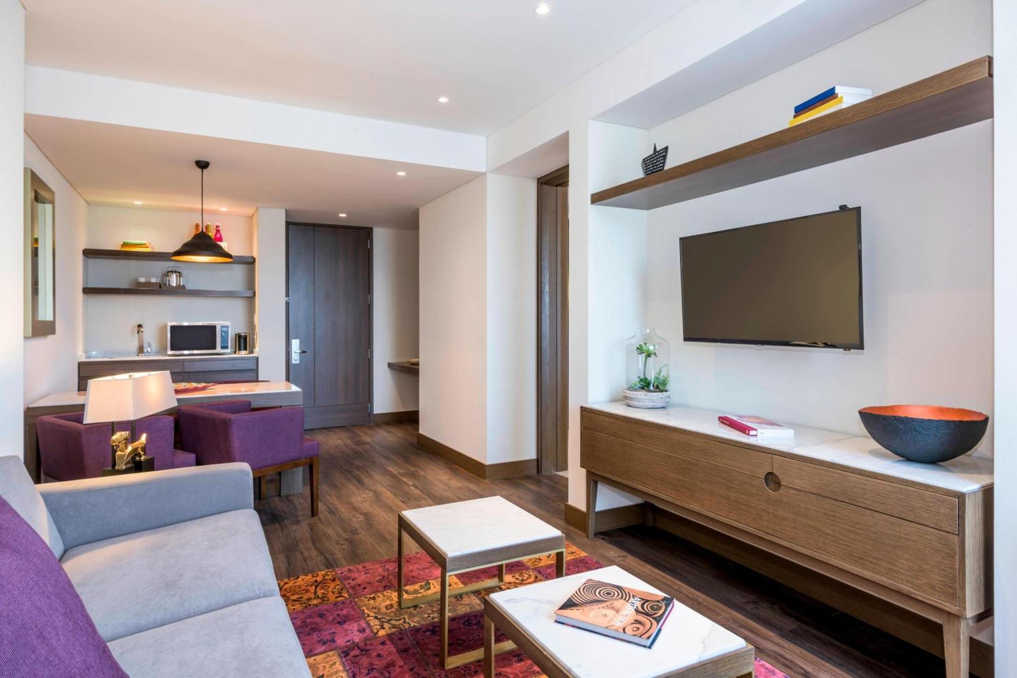 Courtyard By Marriott Bogota Airport Hotel Exterior foto