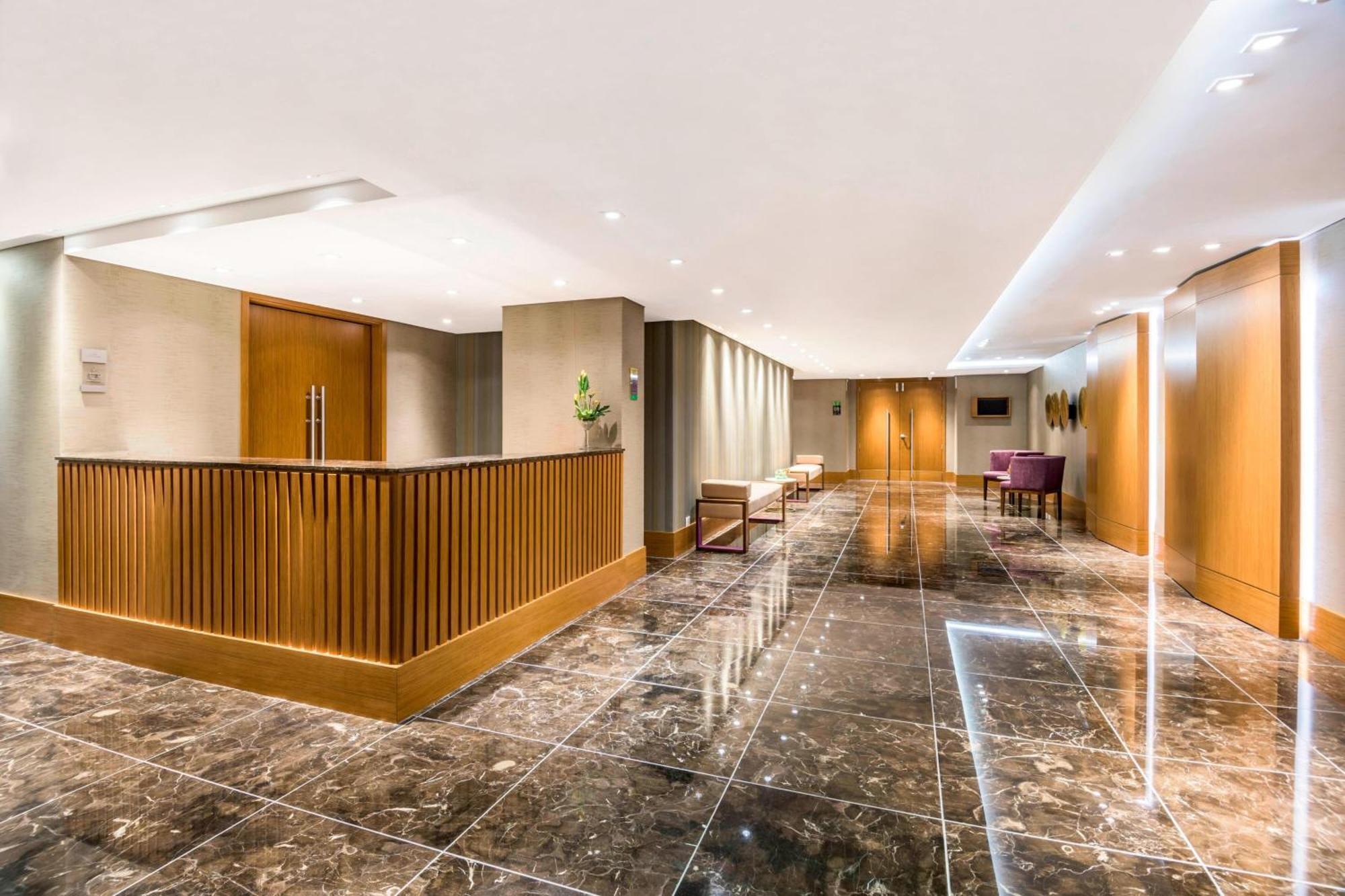 Courtyard By Marriott Bogota Airport Hotel Exterior foto